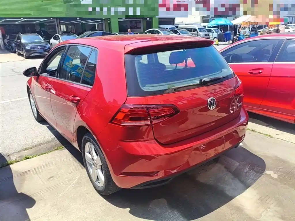 Volkswagen Golf 2018 1.6L AT Fashion