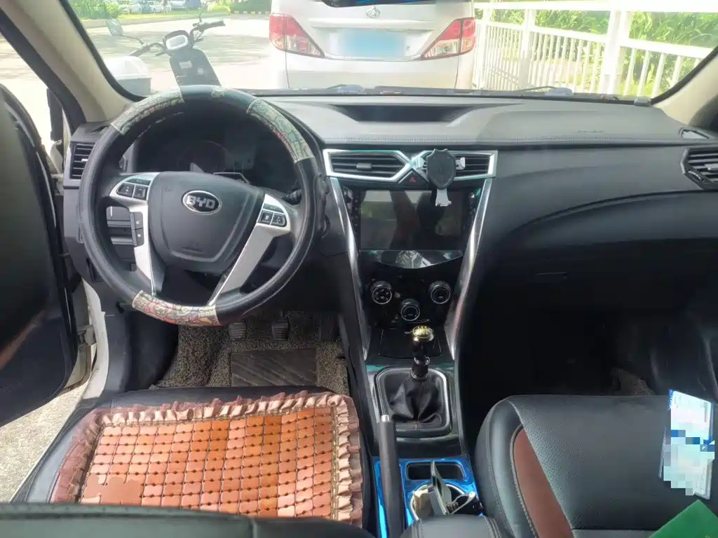 BYD F3 — миниатюра 10