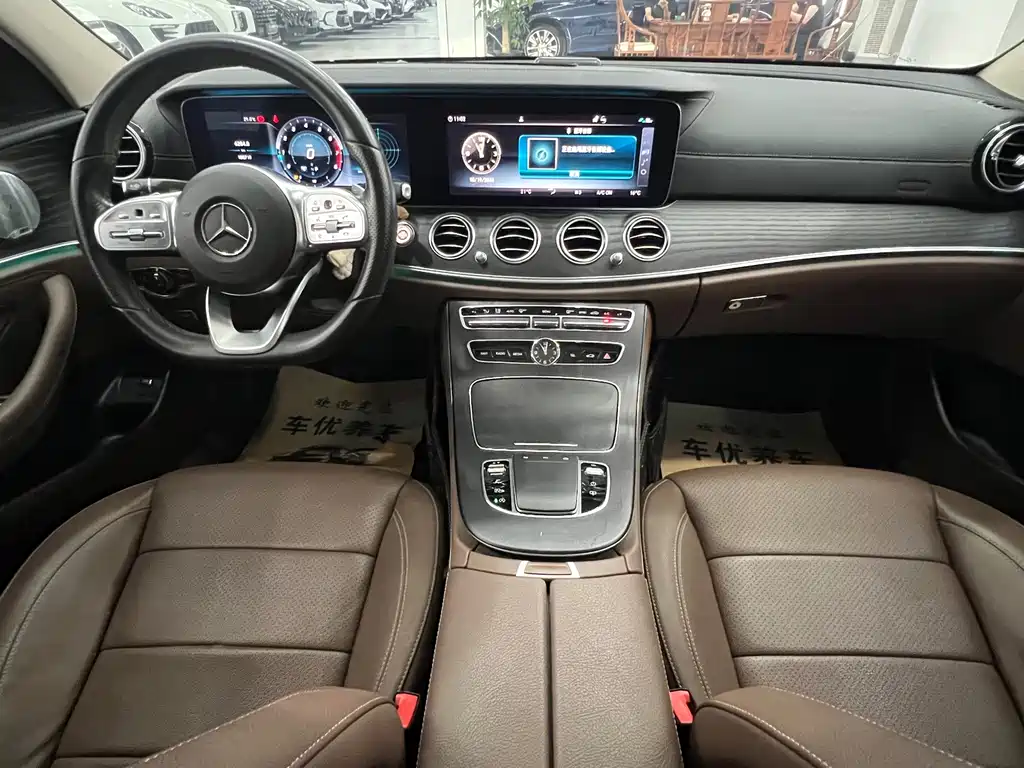 Mercedes-Benz E-Class — миниатюра 22