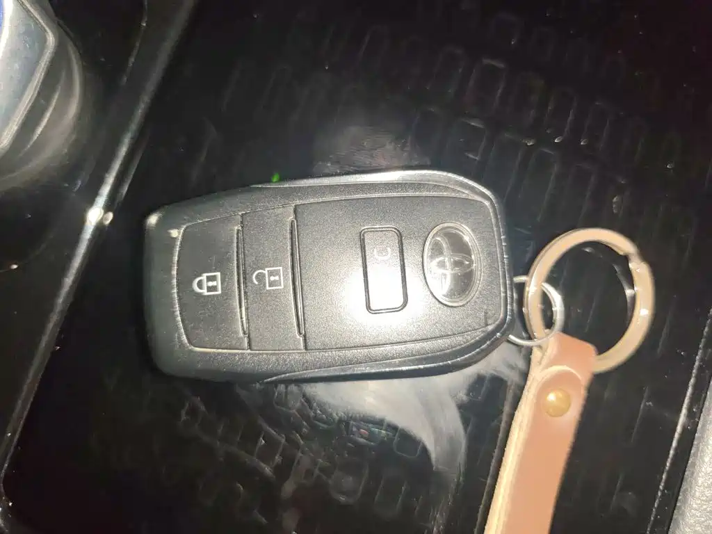 Toyota bZ4X — миниатюра 9