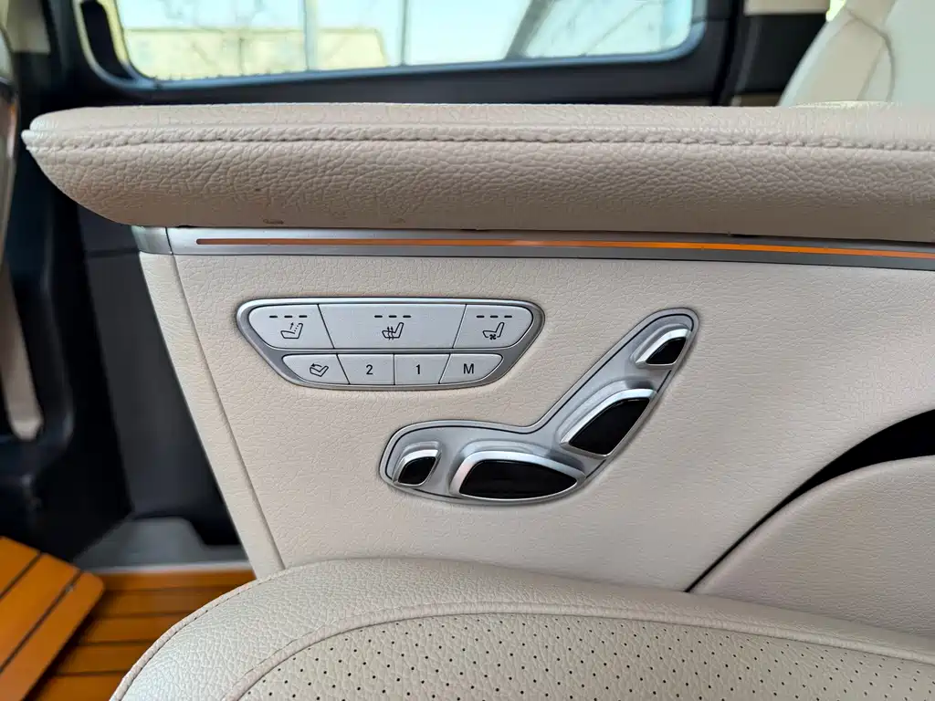 MERCEDES-BENZ V CLASS