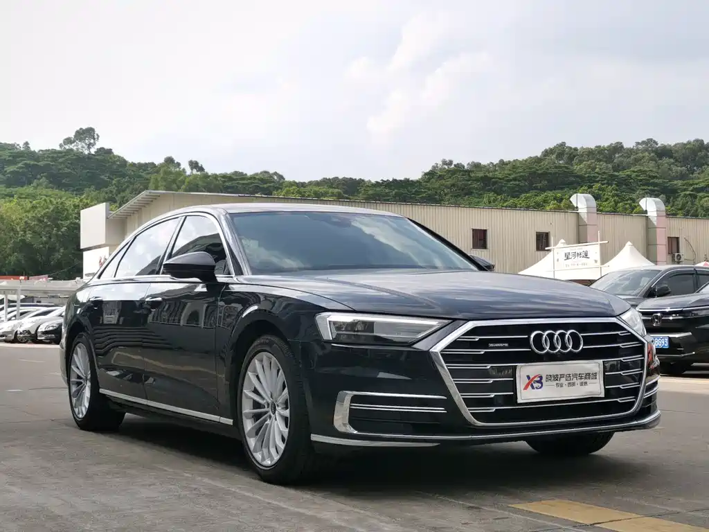 Audi A8 — миниатюра 4