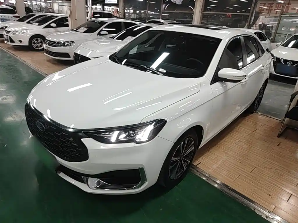 Ford Escort 2021