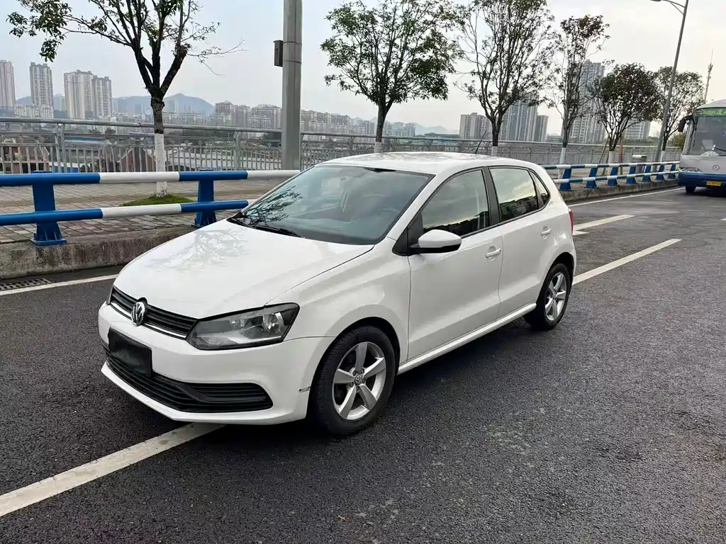 Volkswagen Polo 2016
