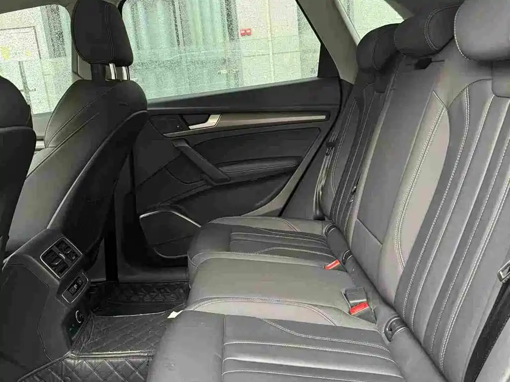 Audi Q5L — миниатюра 10