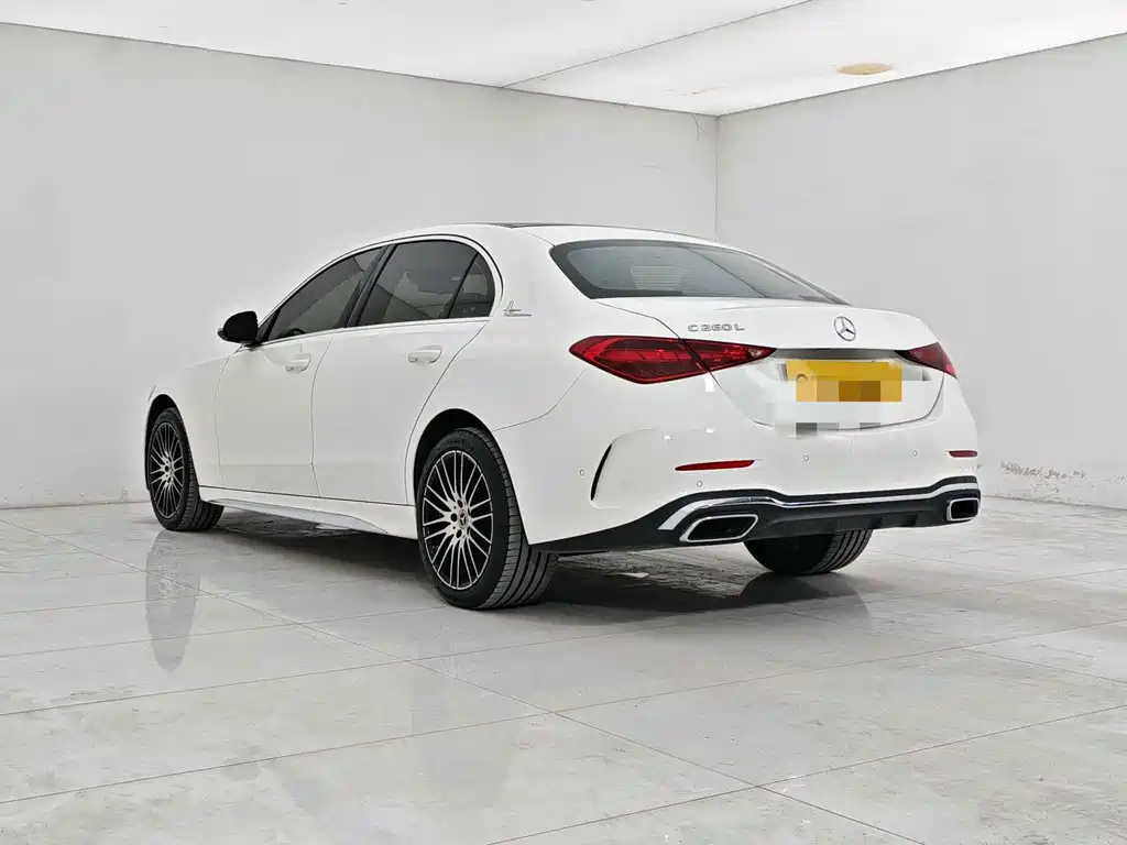 Mercedes-Benz C-Class — миниатюра 3