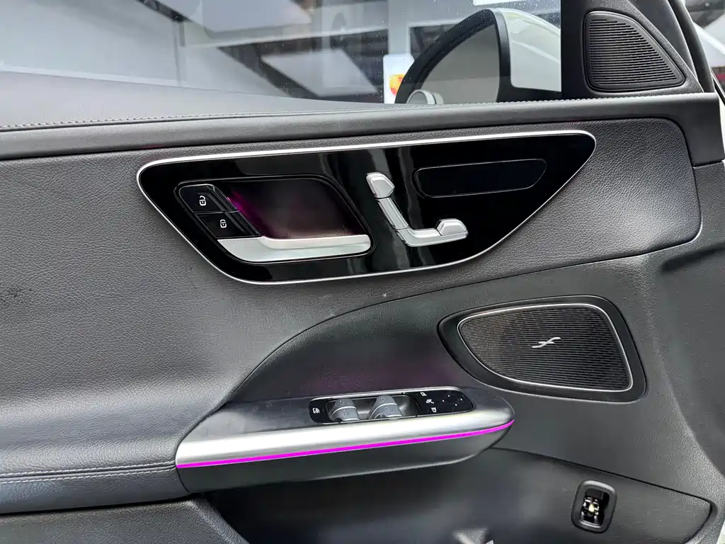 MERCEDES-BENZ  C CLASS