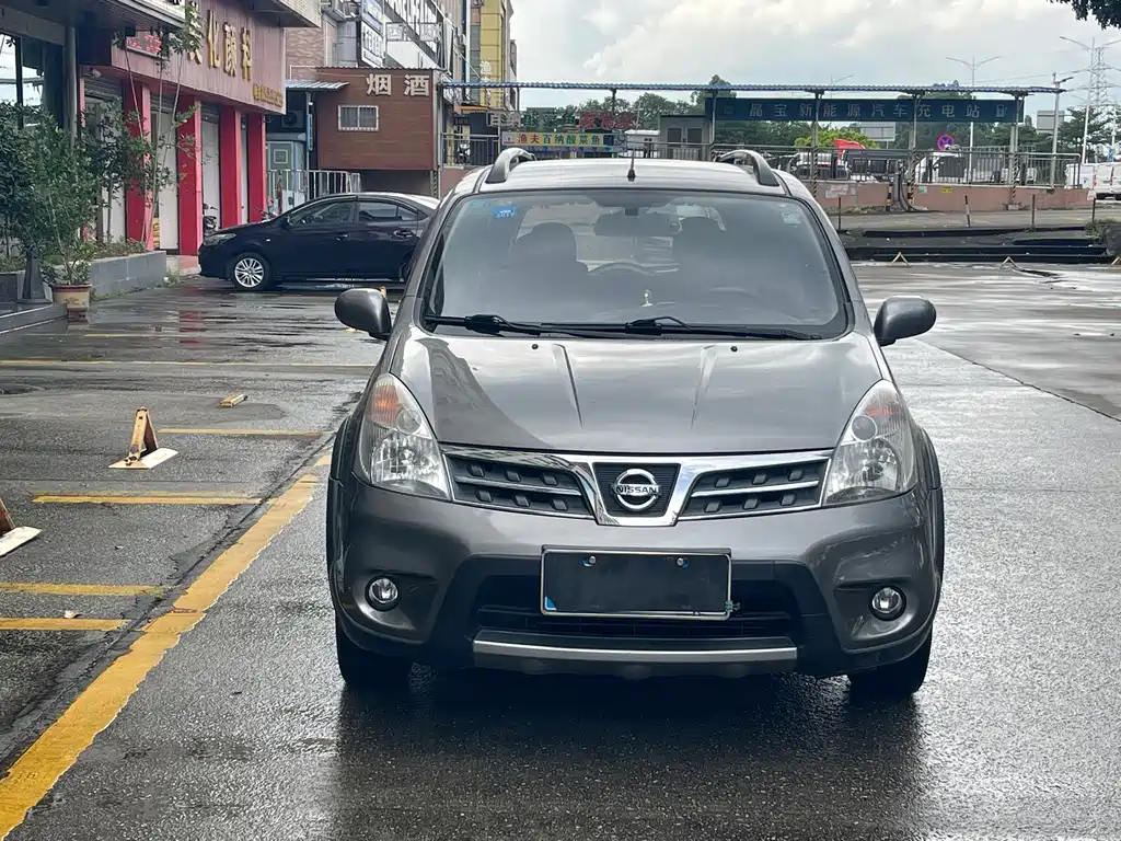 Nissan Livina — миниатюра 2