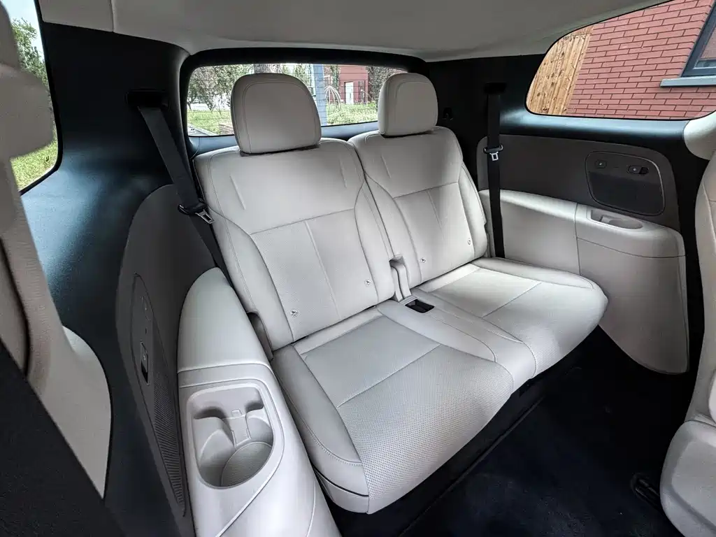 Li Auto Li i8 — миниатюра 12