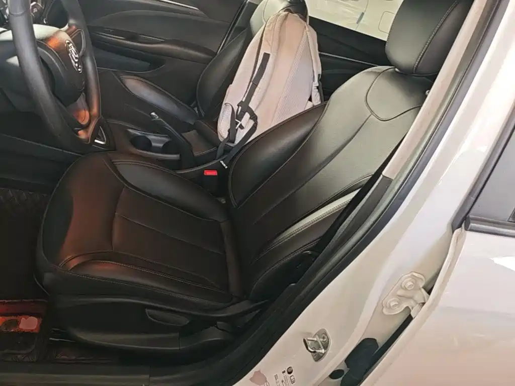 Buick Excelle — миниатюра 15
