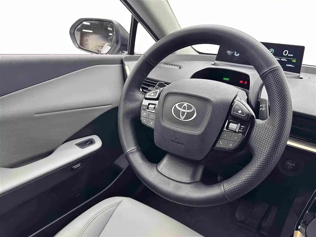 Toyota bZ3 — миниатюра 10