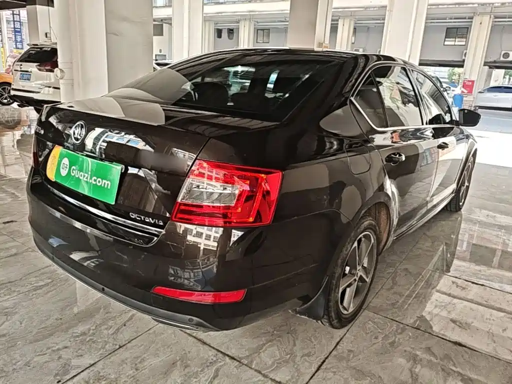 Skoda Octavia — миниатюра 7