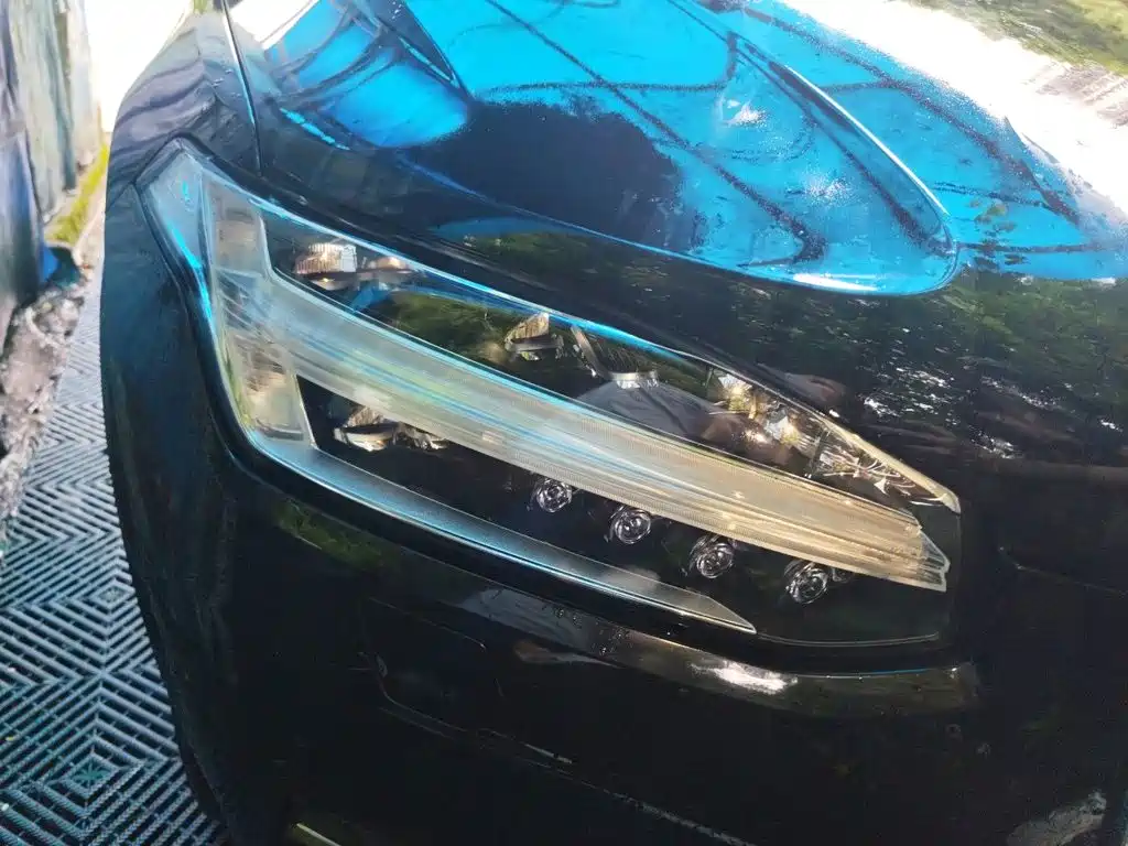 Volvo XC90 — миниатюра 7
