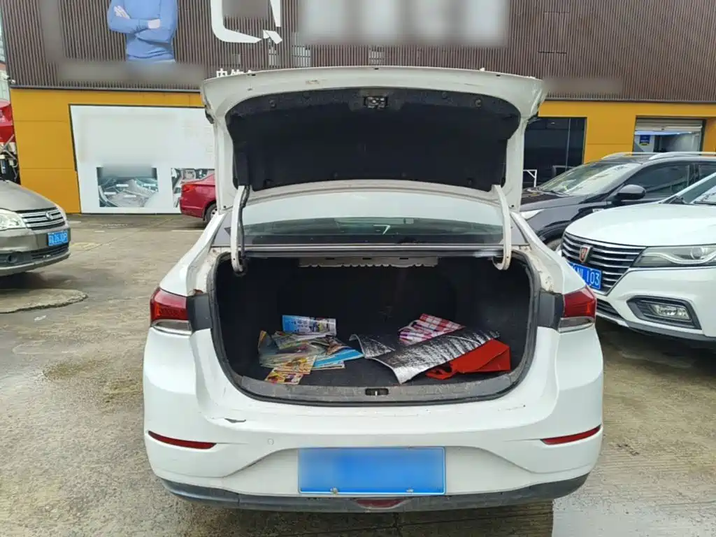 Buick Excelle — миниатюра 19