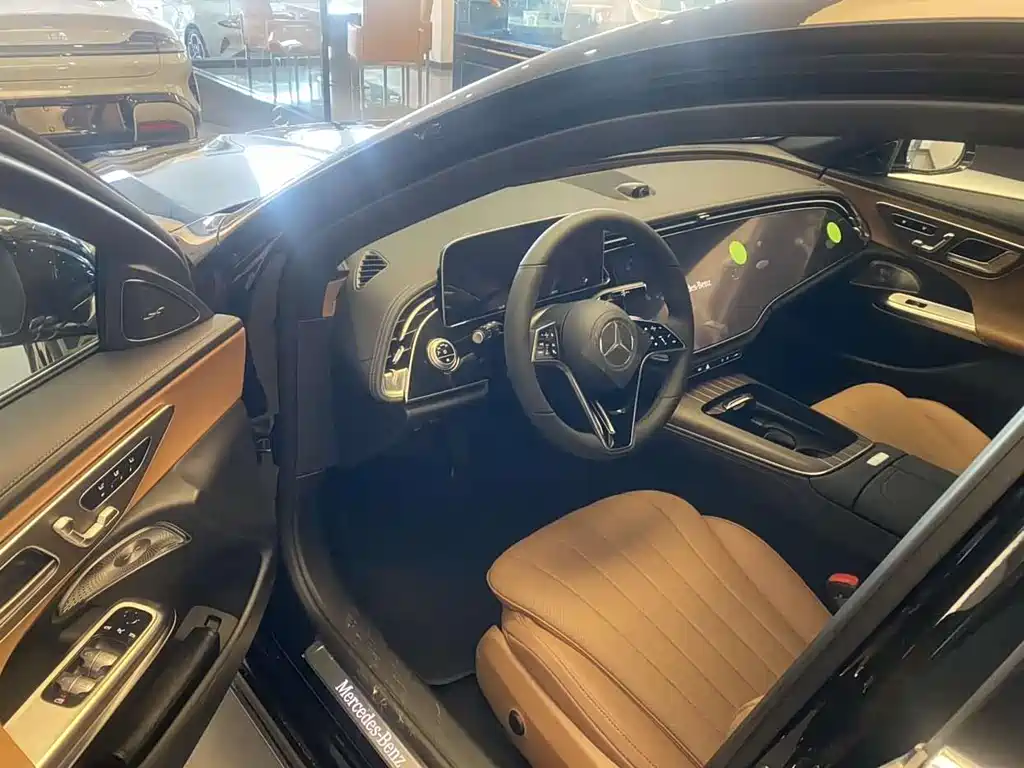 Mercedes-Benz E-Class E 2025 E 300 L Luxury