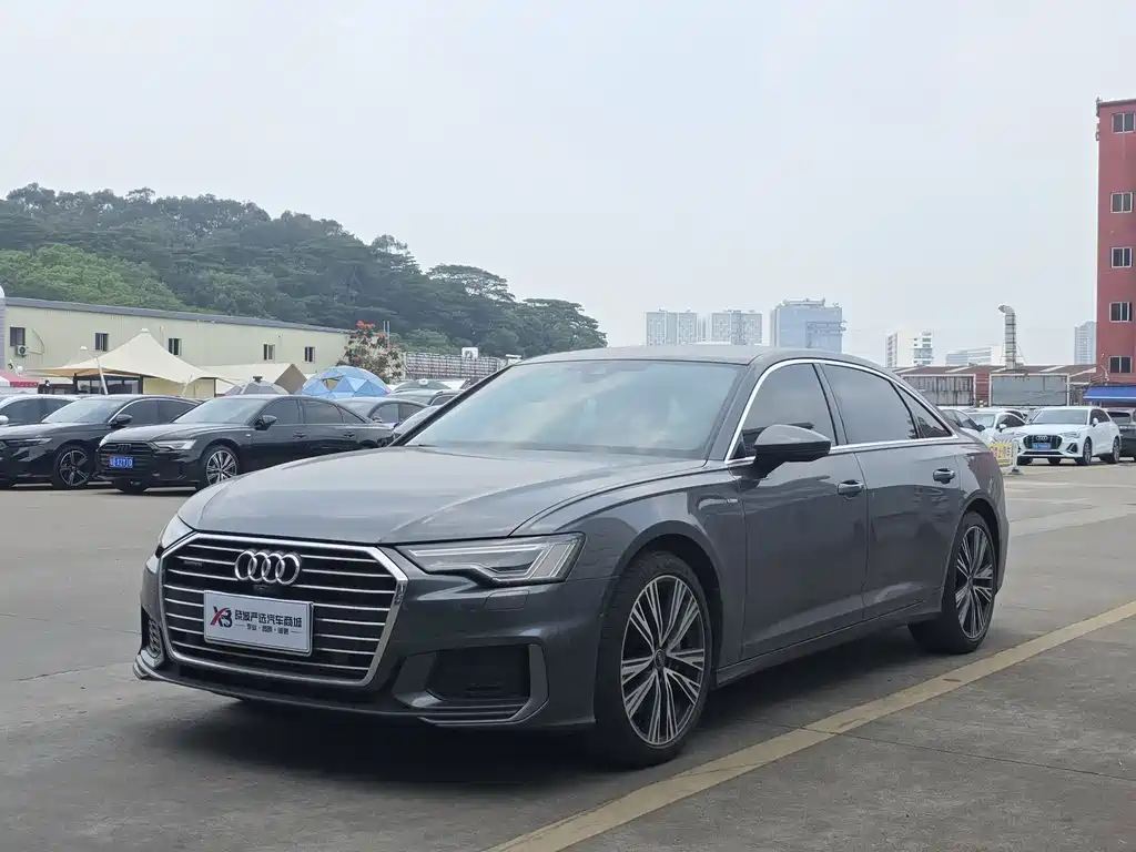 Audi A6L 2022
