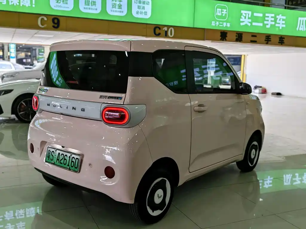 Wuling MINIEV — миниатюра 3