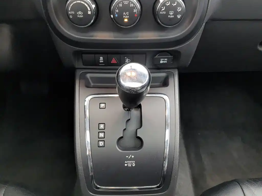 Jeep Compass (Import) — миниатюра 13