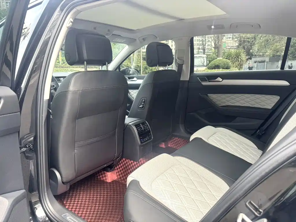 Volkswagen Magotan — миниатюра 6