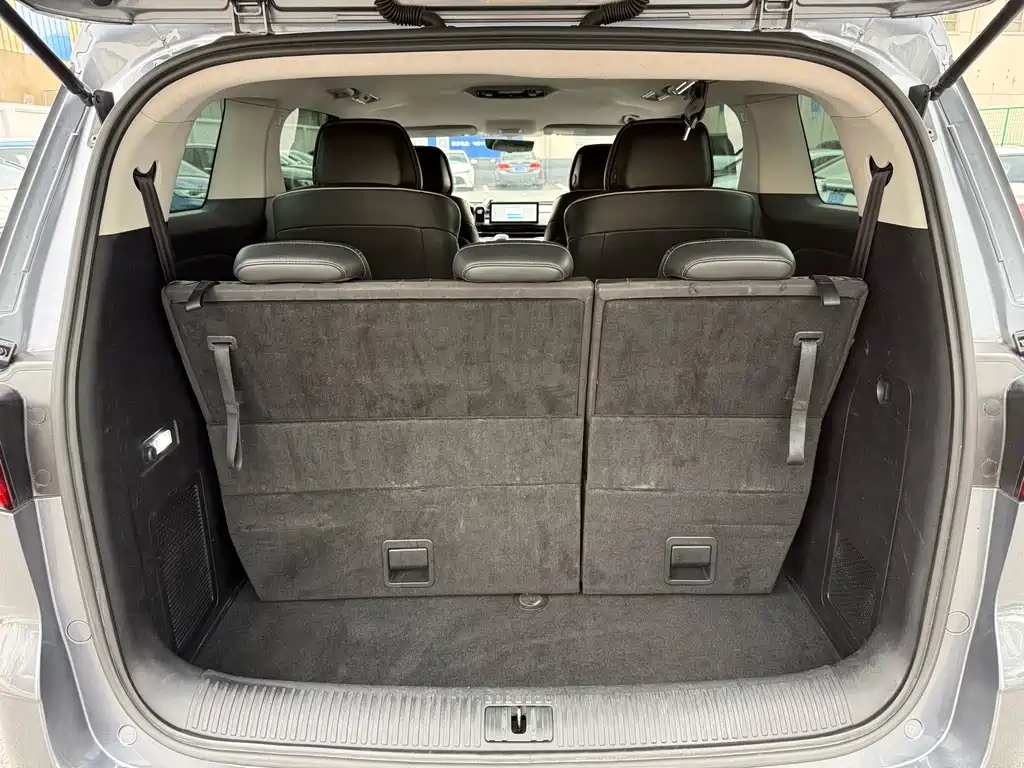 Roewe iMAX8 — миниатюра 21