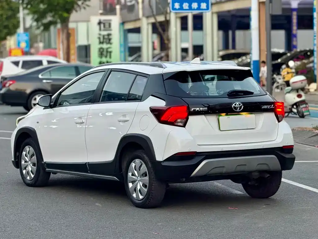 TOYOTA YARIS L ZHIXUAN