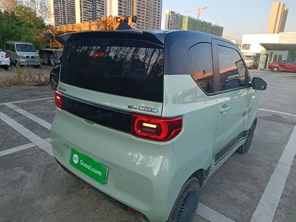 Wuling MINIEV — миниатюра 7