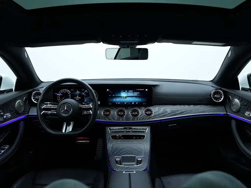 MERCEDES-BENZ E CLASS