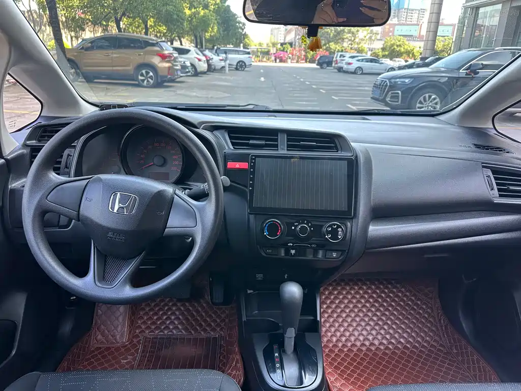 Honda Fit — миниатюра 12