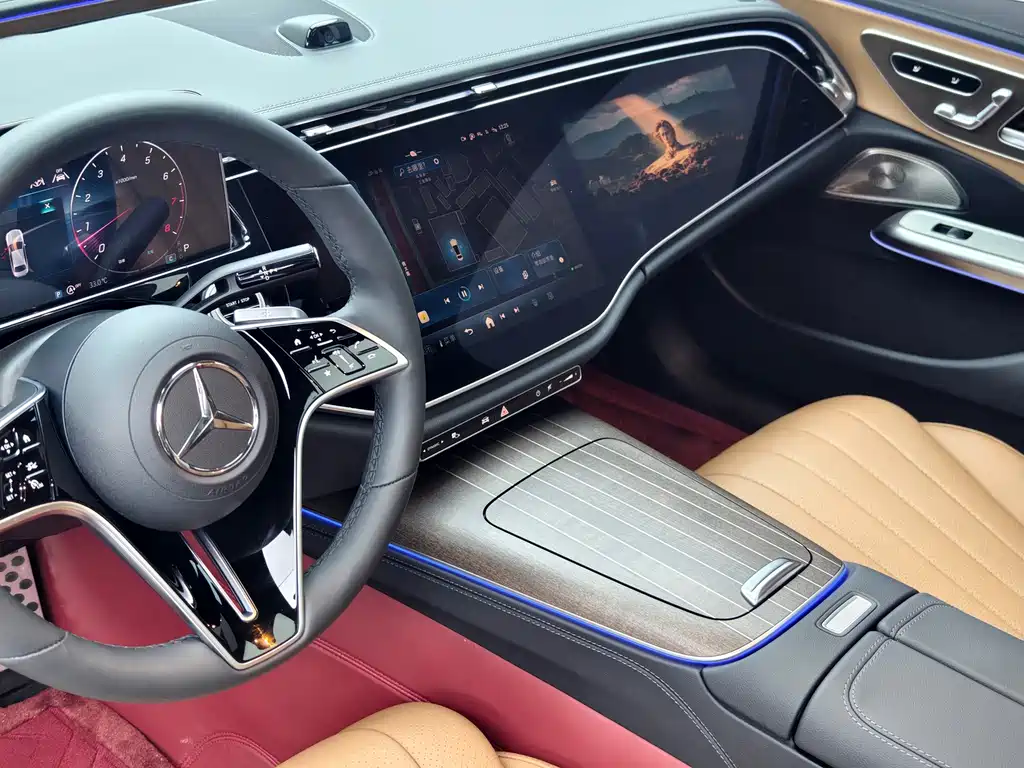 Mercedes-Benz E-Class — миниатюра 11