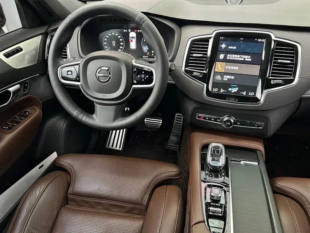 Volvo XC90 — миниатюра 20