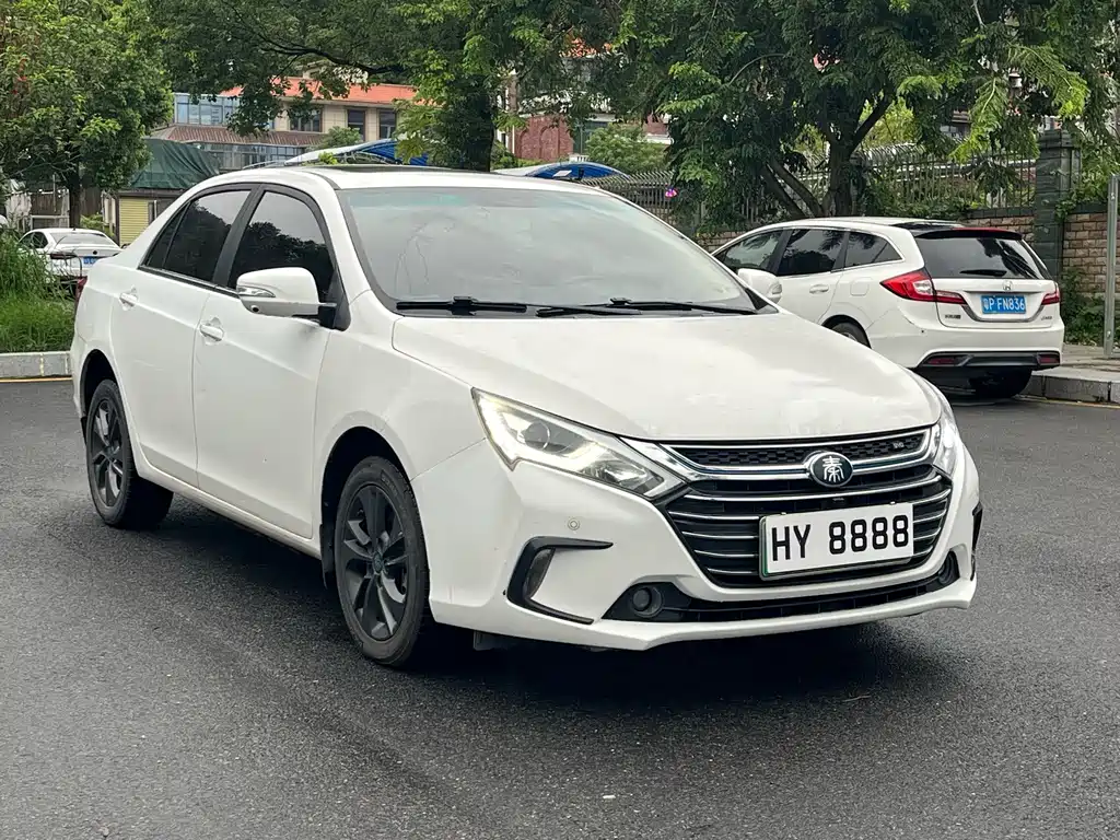 BYD Qin NEV — миниатюра 3