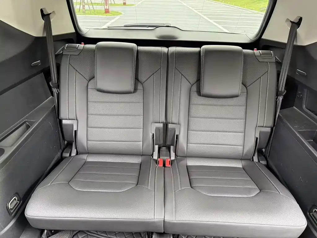 Volkswagen Teramont — миниатюра 10