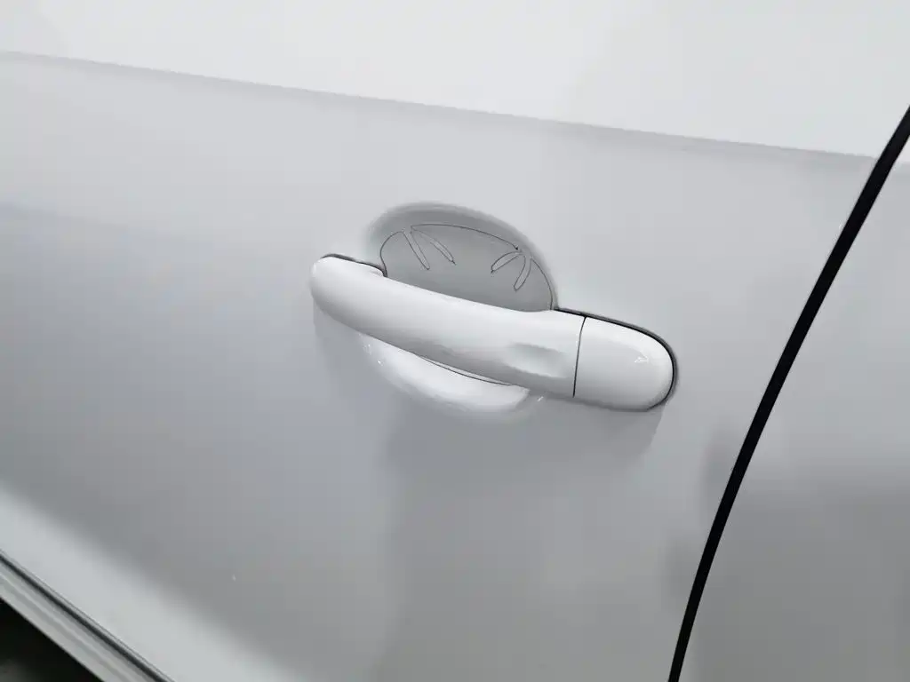 Volkswagen Sagitar — миниатюра 18