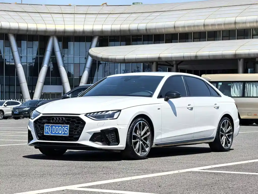 Audi A4L 2023