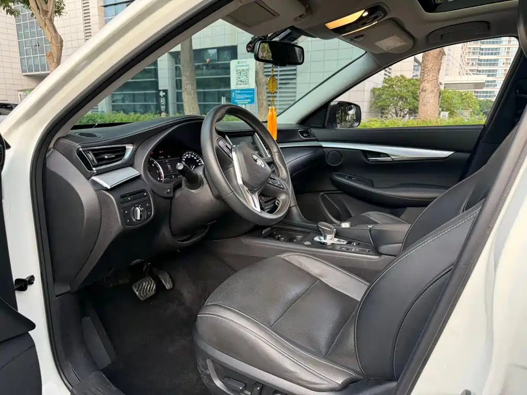 Infiniti QX50 — миниатюра 6