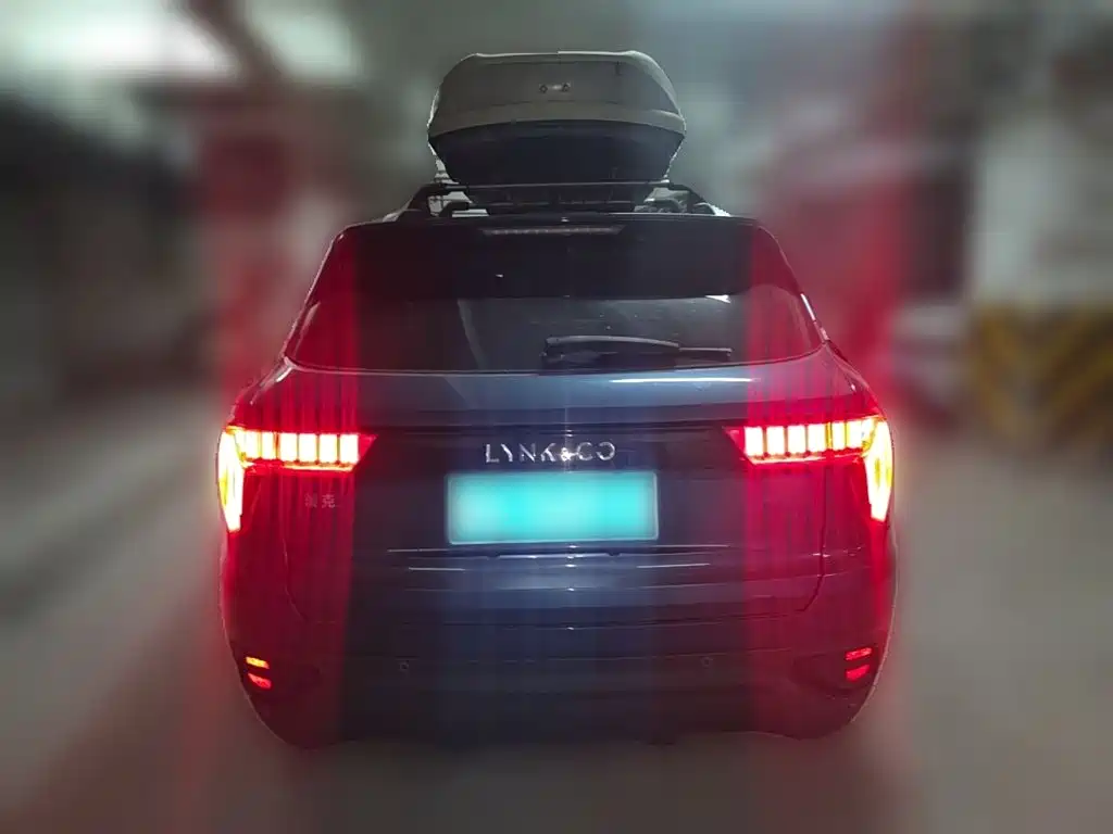 Lynk & Co 01 — миниатюра 8