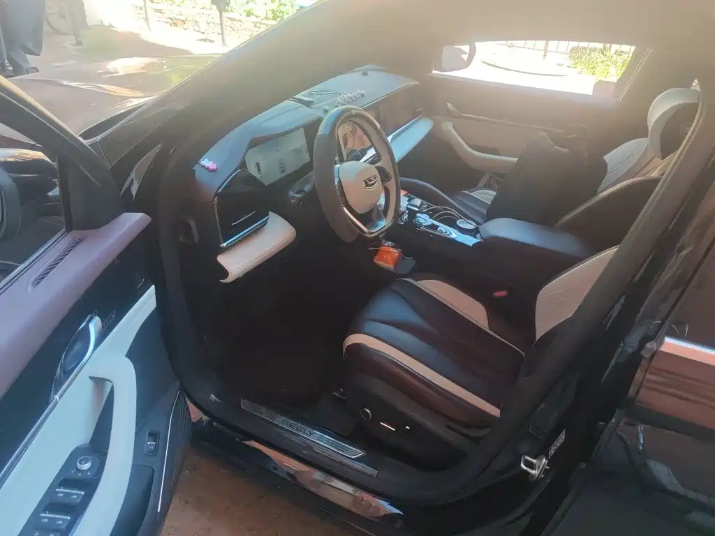 Geely Xingyue L — миниатюра 14