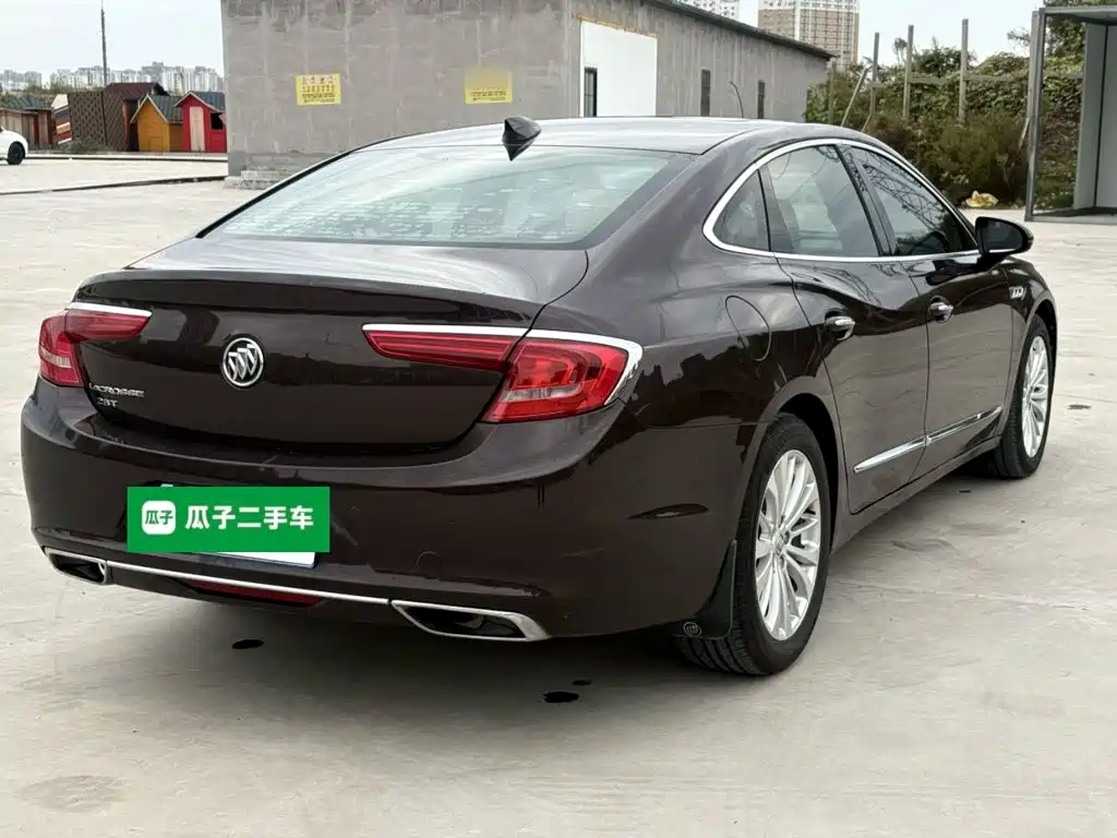 Buick LaCrosse — миниатюра 7