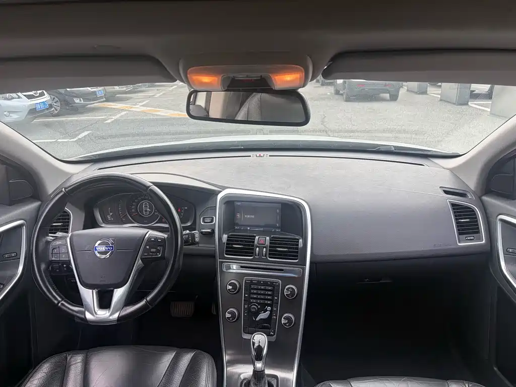 Volvo XC60 (Import) — миниатюра 3