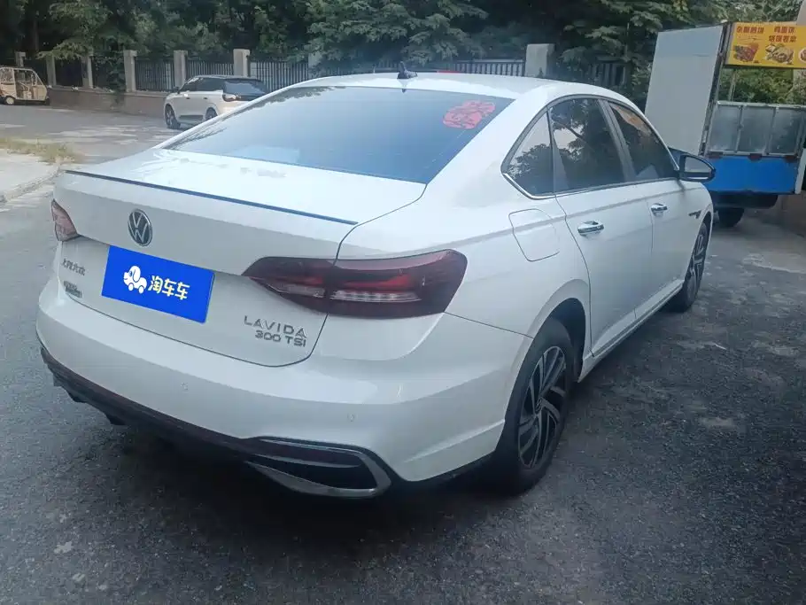 Volkswagen Lavida — миниатюра 3