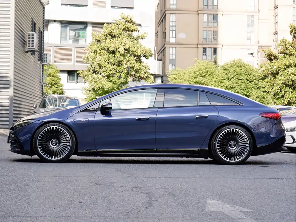 Mercedes-Benz EQS AMG — миниатюра 3