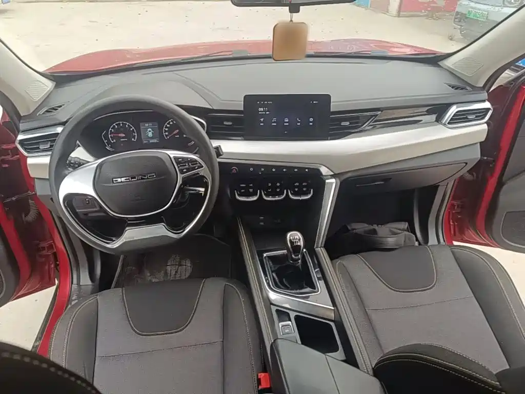 BAIC X3 — миниатюра 10