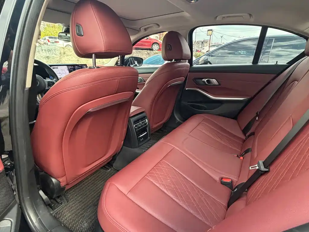 BMW 3 Series — миниатюра 13