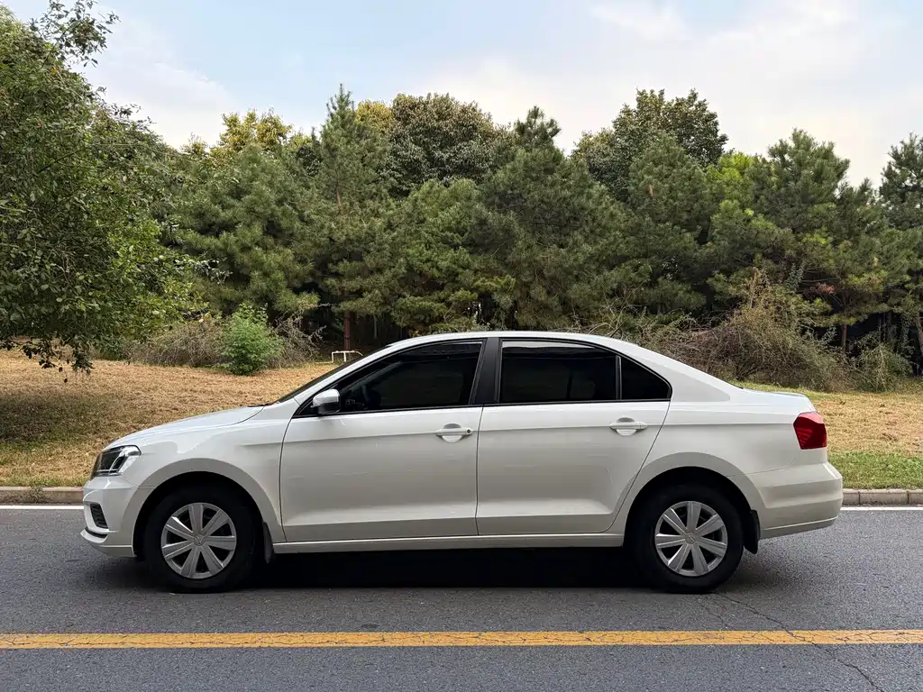 Volkswagen Jetta — миниатюра 3