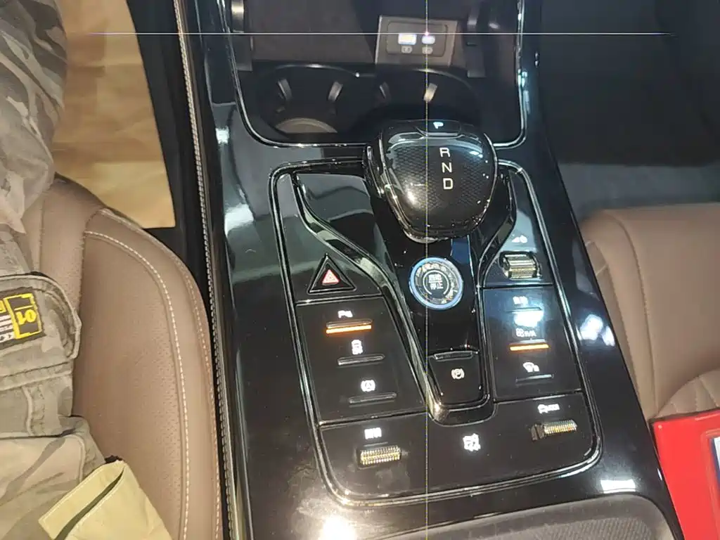 BYD Han — миниатюра 14