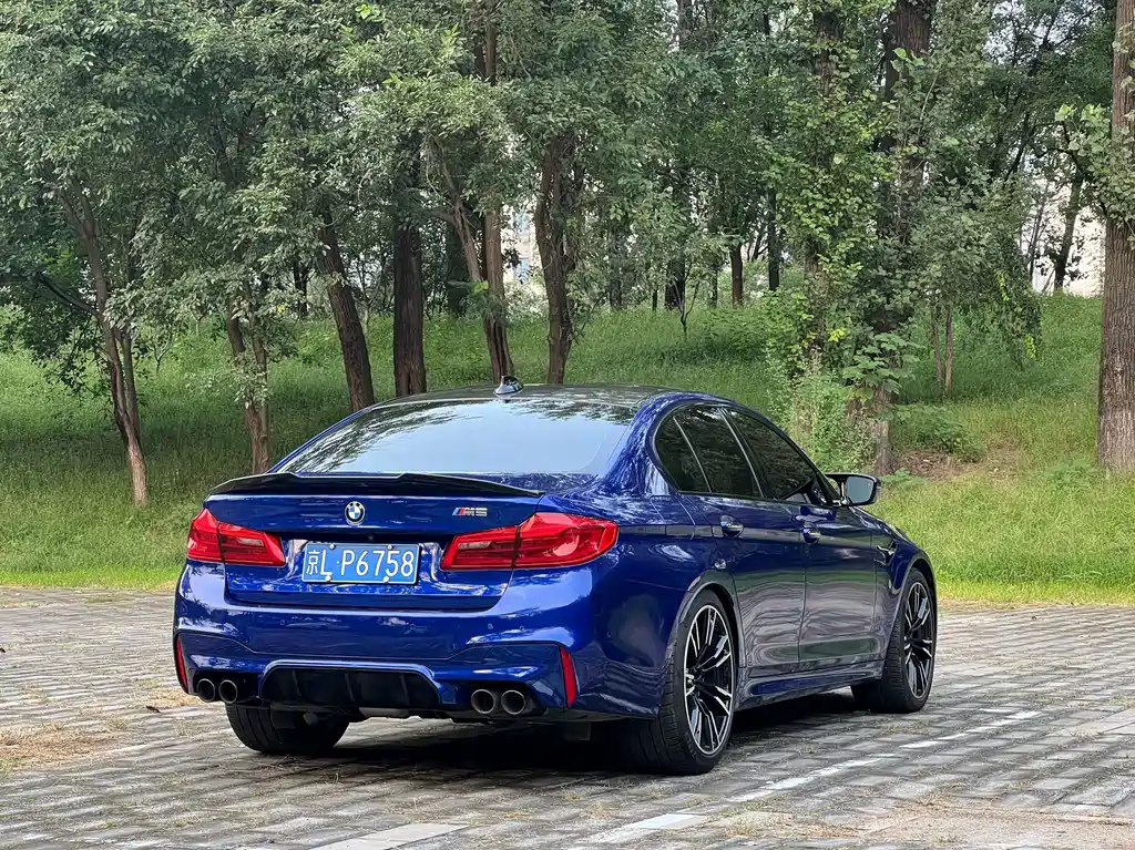 BMW M5 — миниатюра 17