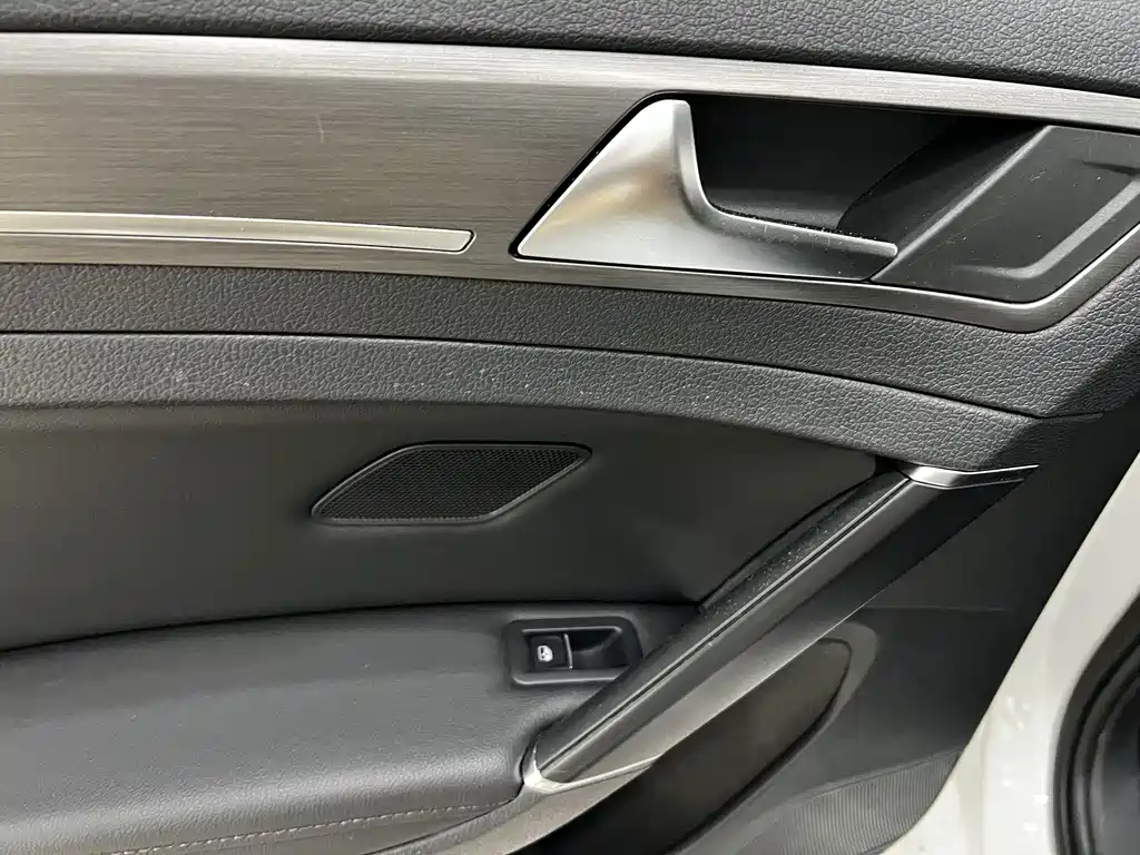 Volkswagen Golf — миниатюра 14