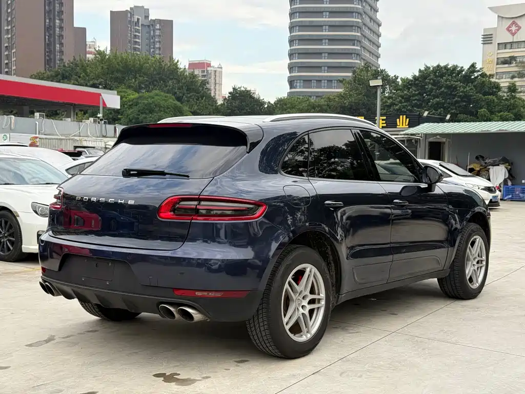 Porsche Macan — миниатюра 6