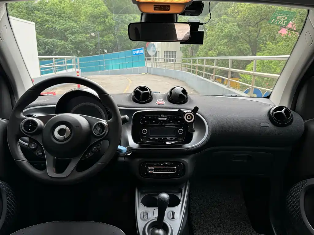 smart Smart Fortwo — миниатюра 9