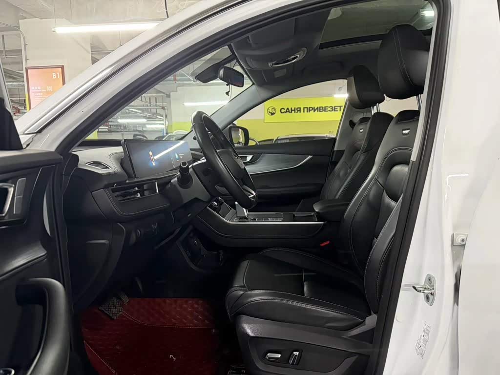 CHERY Tiggo 7 PLUS 1.5 л 2022 г. Белый, пробег 35000 км